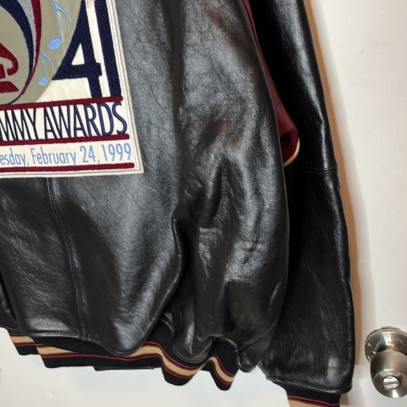 Grammys Vintage Avirex Varsity leather jacket from the 41st Grammy Awards - Picture 9 of 16